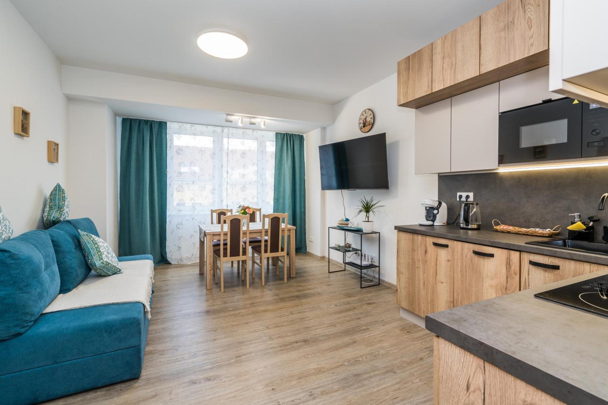 Perla Hradce 202 Apartment Hradec Kralove Bagian luar foto